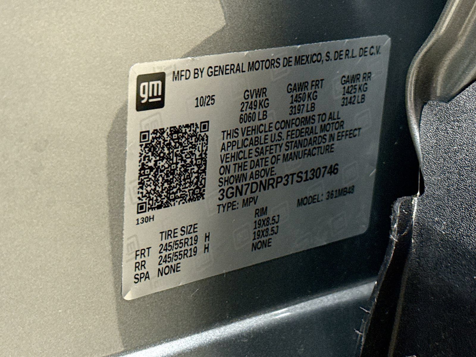 New 2026 Chevrolet Equinox EV LT FWD image 36