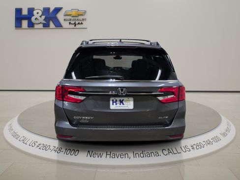 Used 2024 Honda Odyssey Elite image 5