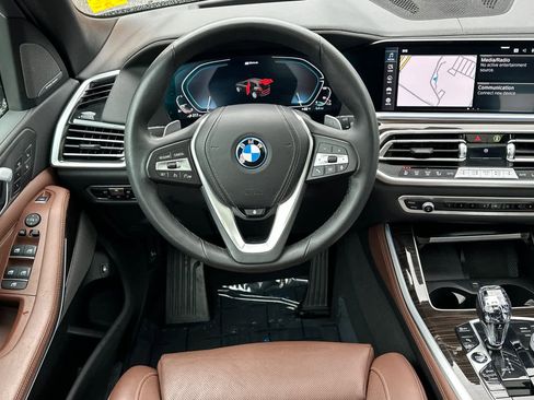 Used 2023 BMW X5 xDrive45e w/ Executive Package image 15
