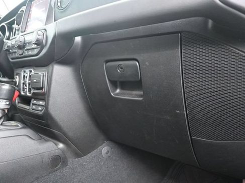 Used 2021 Jeep Gladiator Overland AWD/4WD image 37