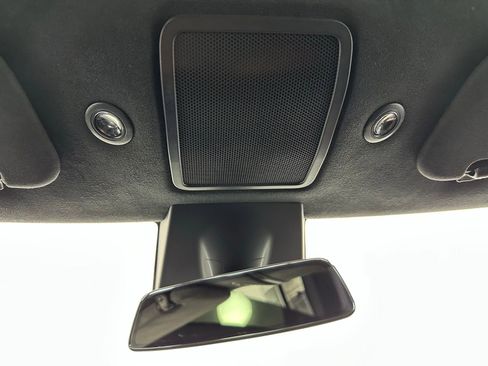 Used 2020 Tesla Model S Long Range Plus image 35