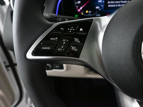 New 2026 Mercedes-Benz GLB 250 4MATIC image 10