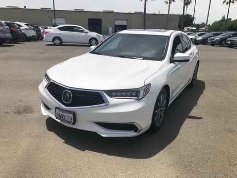 Used 2018 Acura TLX FWD image 5