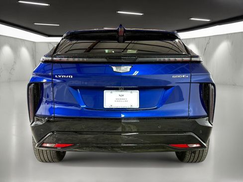 New 2026 Cadillac Lyriq Sport image 10