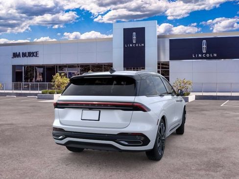 New 2026 Lincoln Nautilus Reserve AWD/4WD image 8