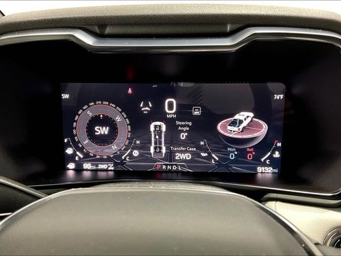 Used 2023 GMC Canyon AT4X image 26