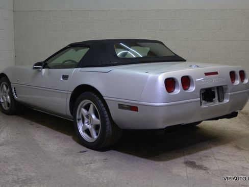 Used 1996 Chevrolet Corvette Convertible image 7