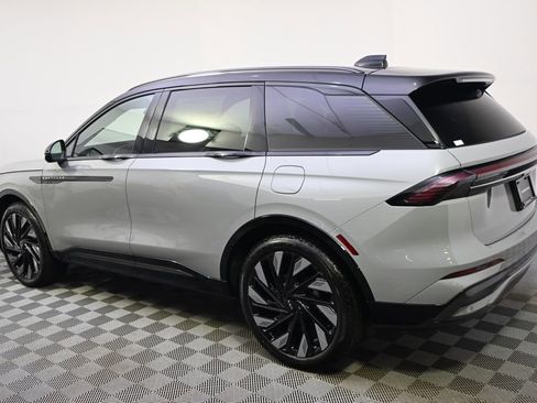 New 2026 Lincoln Nautilus Reserve w/ Jet Appearance Package image 3