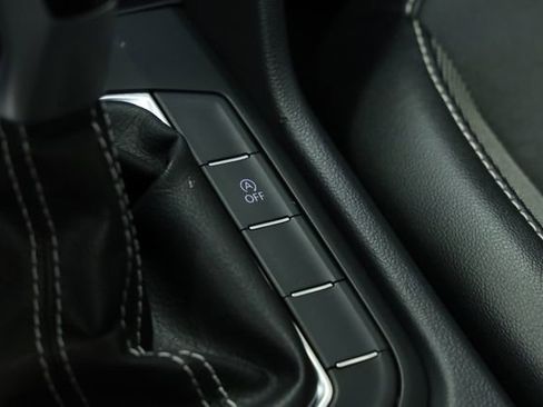 Used 2022 Volkswagen Taos SE image 23