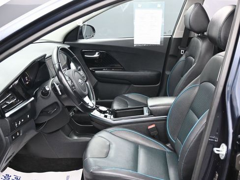 Used 2020 Kia Niro EX Premium image 17