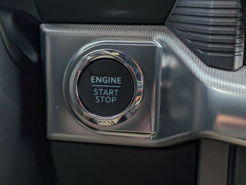 New 2025 Ford F150 Lariat w/ Equipment Group 502A High image 35