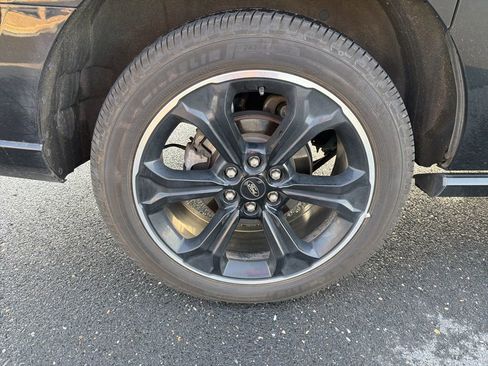 Used 2023 Ford Expedition Max Limited image 12