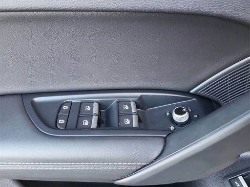 Used 2022 Audi Q5 2.0T Premium Plus image 12