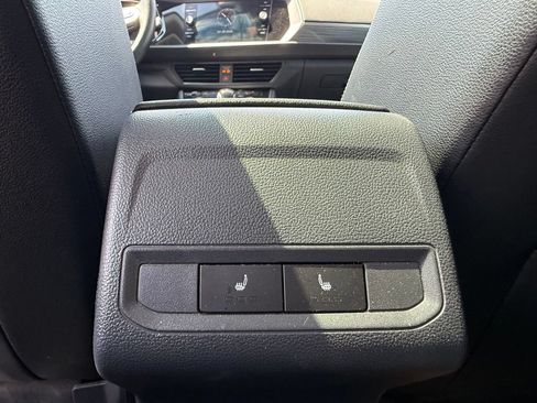 Used 2024 Volkswagen Jetta SEL FWD image 16