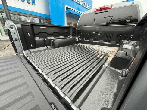 Used 2026 Chevrolet Colorado Z71 AWD/4WD image 31