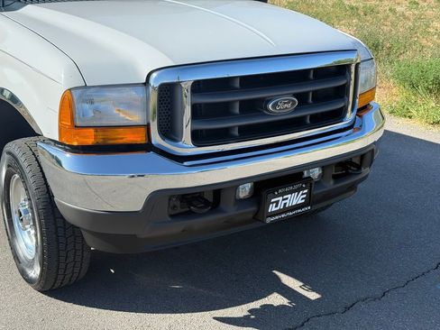 Used 2001 Ford F250 Lariat AWD/4WD image 5