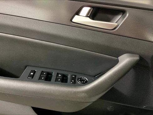 Used 2017 Hyundai Sonata Sport w/ Value Edition Package 02 image 36