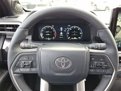 New 2025 Toyota 4Runner TRD Off-Road Premium image 9