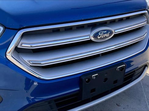 Used 2018 Ford Escape SE image 30