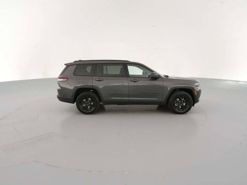 New 2025 Jeep Grand Cherokee L Altitude image 14