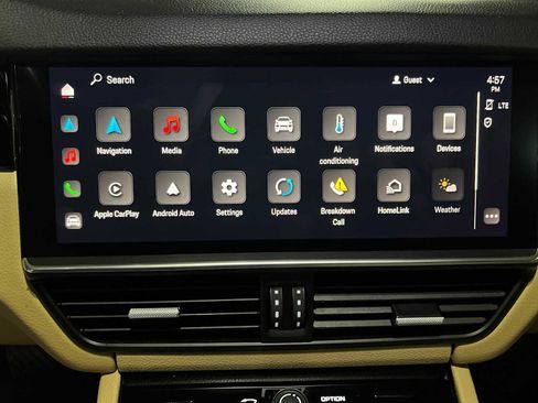 Used 2023 Porsche Cayenne image 30