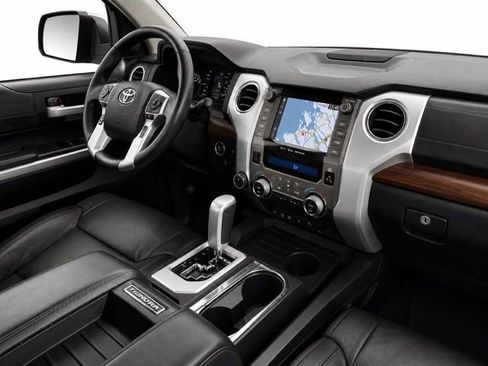 Used 2021 Toyota Tundra Limited w/ Limited Premium Package AWD/4WD image 26