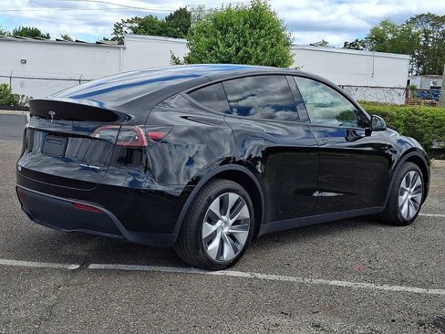 Used 2023 Tesla Model Y Long Range AWD/4WD image 11
