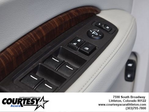 Used 2017 Acura MDX SH-AWD image 8