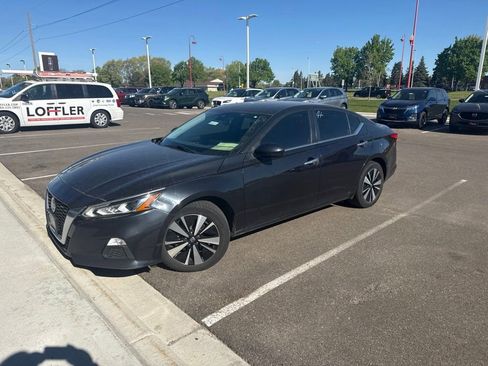 Used 2021 Nissan Altima 2.5 SV AWD/4WD image 5