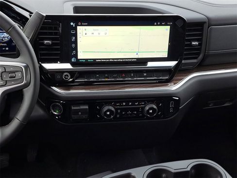 New 2026 Chevrolet Silverado 1500 LT image 25