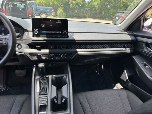 Used 2023 Honda Accord LX image 14