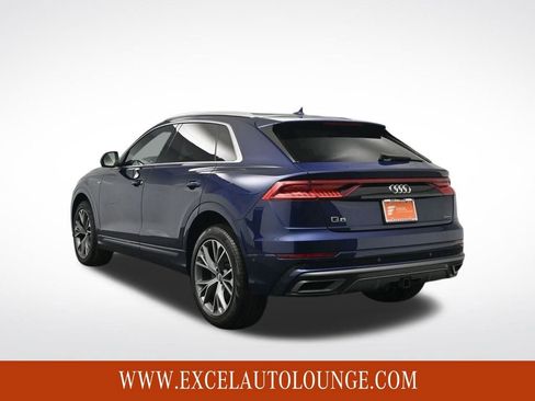 Used 2020 Audi Q8 Prestige w/ Prestige Package image 4