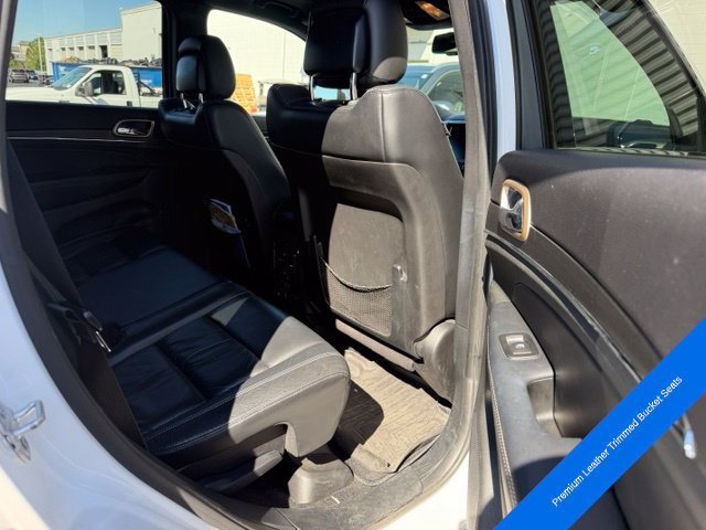 Used 2015 Jeep Grand Cherokee Limited w/ Trailer Tow Group IV AWD/4WD image 13