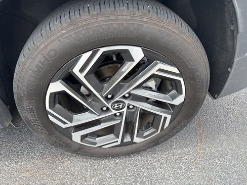 Used 2025 Hyundai Tucson Limited FWD image 8
