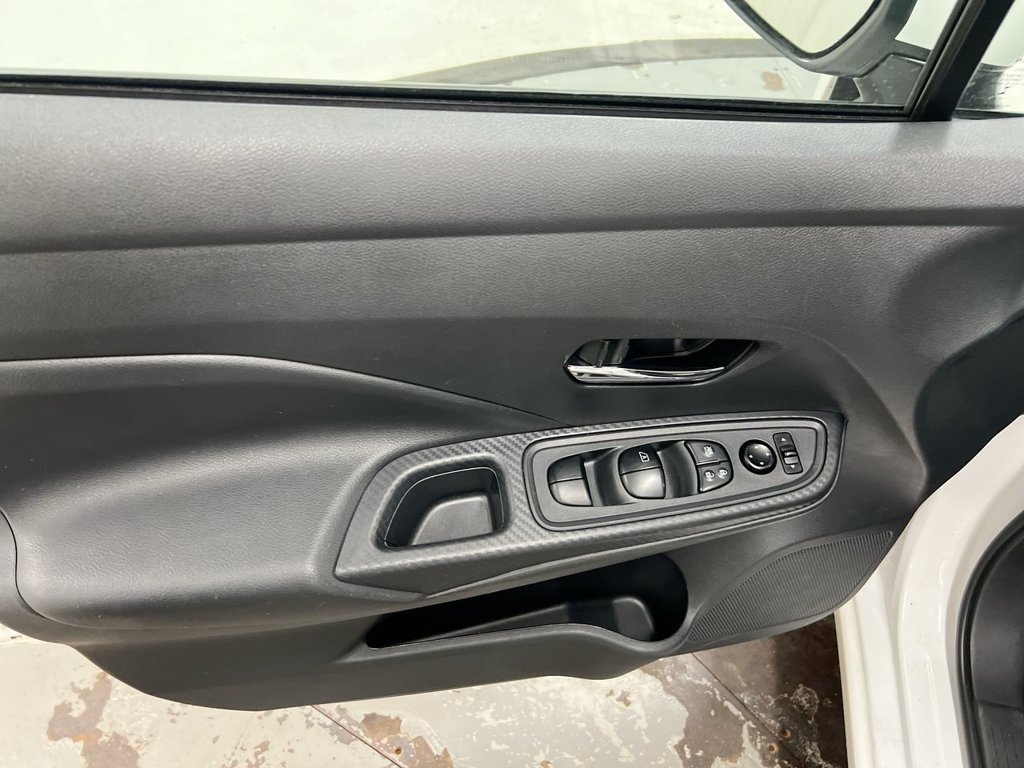 Used 2024 Nissan Versa SV FWD image 19