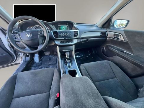 Used 2013 Honda Accord LX image 11