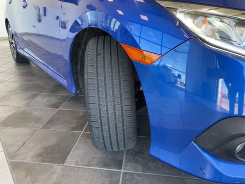Used 2018 Honda Civic EX-L image 17