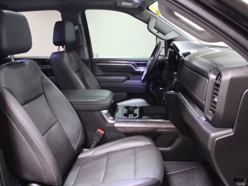 Used 2024 Chevrolet Silverado 2500 LTZ w/ LTZ Convenience Package AWD/4WD image 25