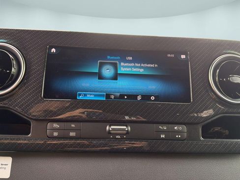 Used 2021 Mercedes-Benz Sprinter 2500 image 15