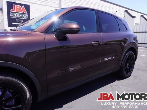 Used 2020 Porsche Cayenne AWD/4WD image 32