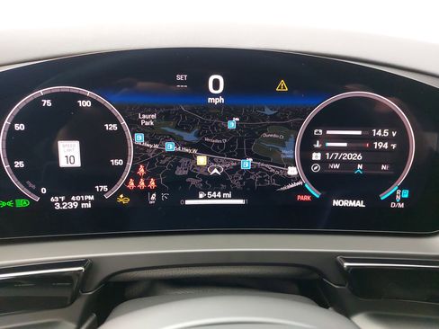 Used 2026 Porsche Cayenne Coupe image 21