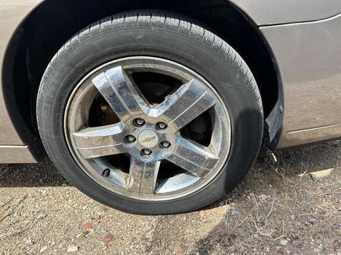 Used 2007 Chevrolet Malibu LTZ FWD image 14