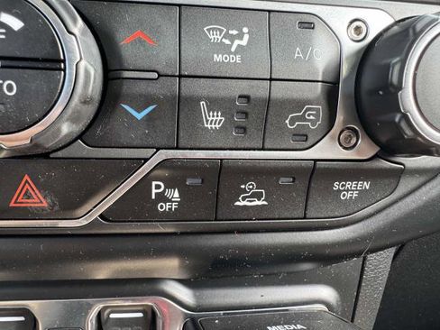 Used 2022 Jeep Wrangler Unlimited Rubicon 4xe w/ Cold Weather Group image 20