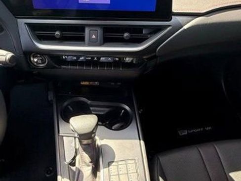 Used 2024 Lexus UX 250h F Sport image 11