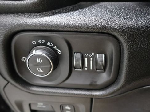 Used 2022 RAM 1500 Laramie w/ Sport Appearance Package AWD/4WD image 29