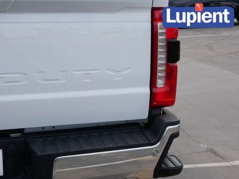 Used 2024 Ford F350 Lariat image 6