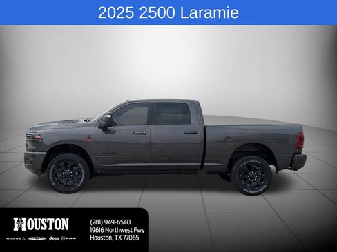 New 2025 RAM 2500 Laramie AWD/4WD image 6