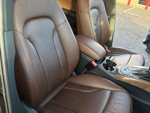 Used 2017 Audi Q5 2.0T Premium Plus w/ Technology Package AWD/4WD image 23