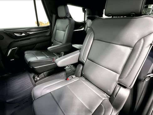 Used 2021 GMC Yukon Denali w/ Denali Premium Package AWD/4WD image 32