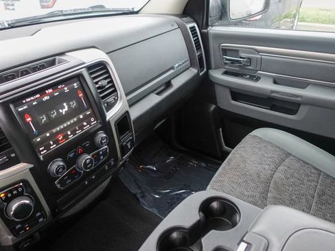 Used 2019 RAM 1500 Big Horn image 22